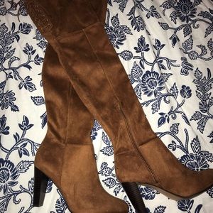 H&M Over the Knee heeled boots. Camel Suede sz. 7